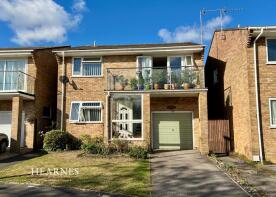 6, Henbury Rise, Wimborne BH21 3TE