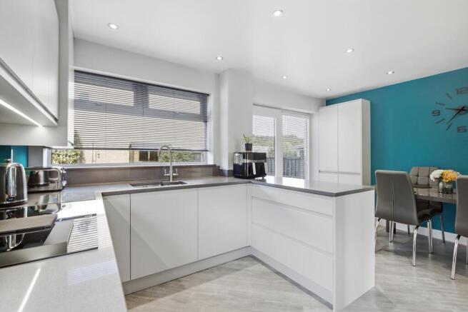 3 bed Detached for sale Image 7