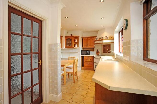 Kitchen / Breakfast 