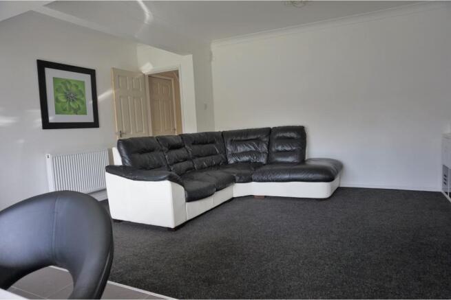 Lounge / Kitchen