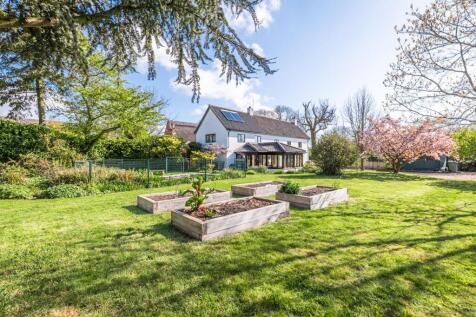 Historic Charm and Tranquillity in Lingwood