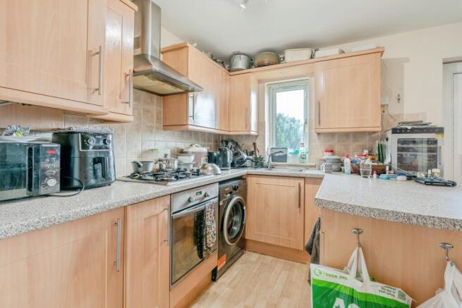 2 bed Flat for sale Image 9