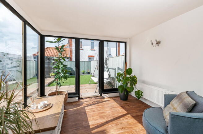 3 bed Semi-Detached for sale Image 7