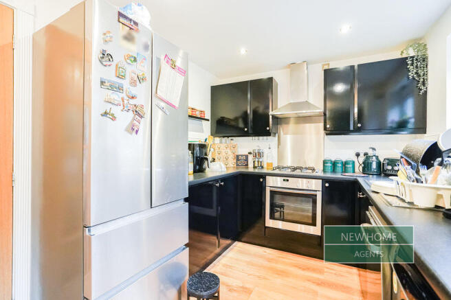 3 bed Terraced for sale Image 6
