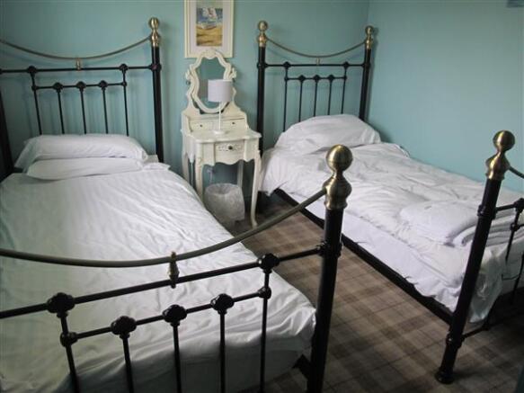 Bedroom (front)