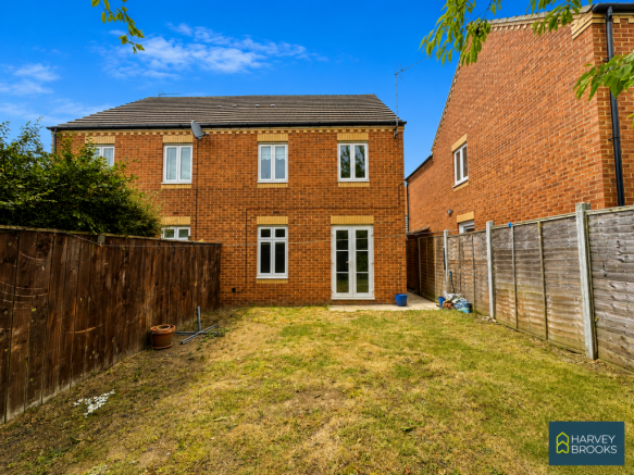 3 bed Semi-Detached for sale Image 12