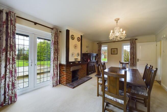 CAM01689G0-PR0436...