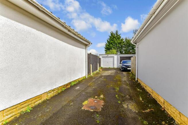 Driveway/Parking