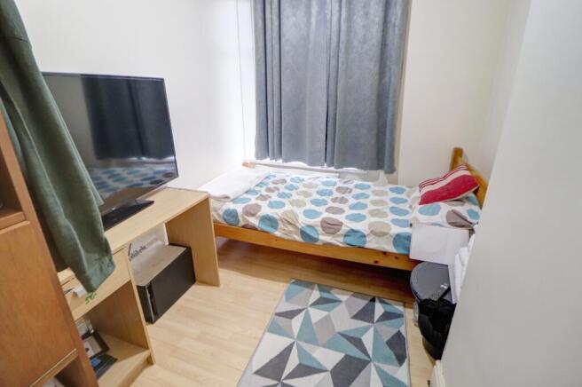 3 bed Terraced for sale Image 8
