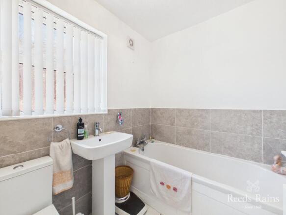 3 bed Bungalow for sale Image 8