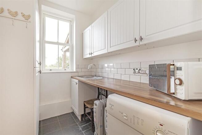 Utility Room-1.jpg