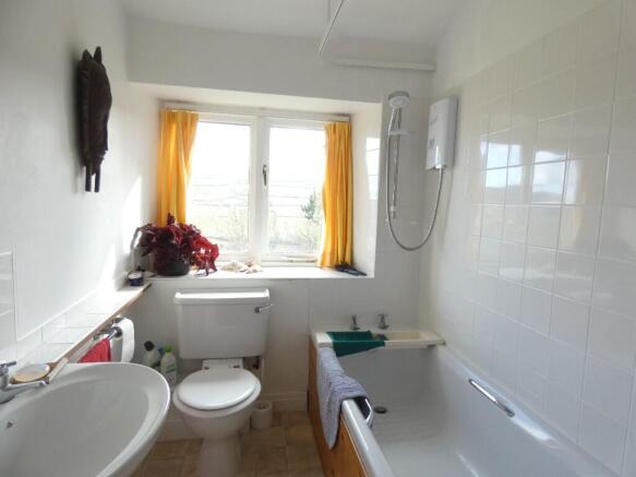 3 bed Detached for sale Image 10