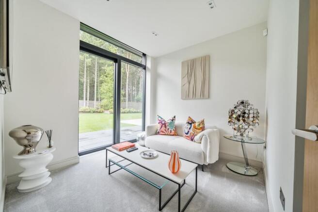 4 bed Detached for sale Image 6