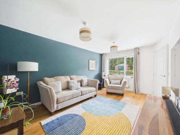 4 bed Detached for sale Image 5