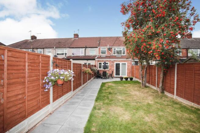 Rear Landscaped Gard
