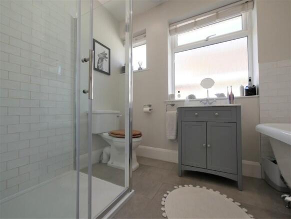 BATHROOM1