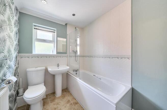 3 bed Semi-Detached for sale Image 4