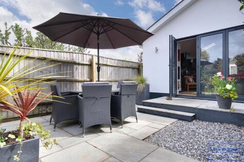 Foxholes Road, Oakdale, Poole