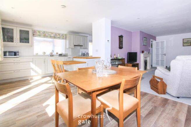 Falstaff Drive, Woodlands, Rugby photo 4