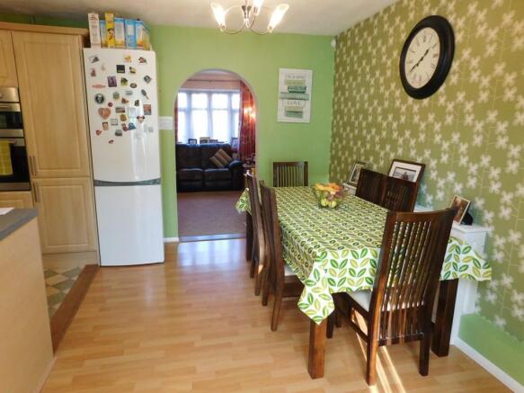 Dining to Lounge
