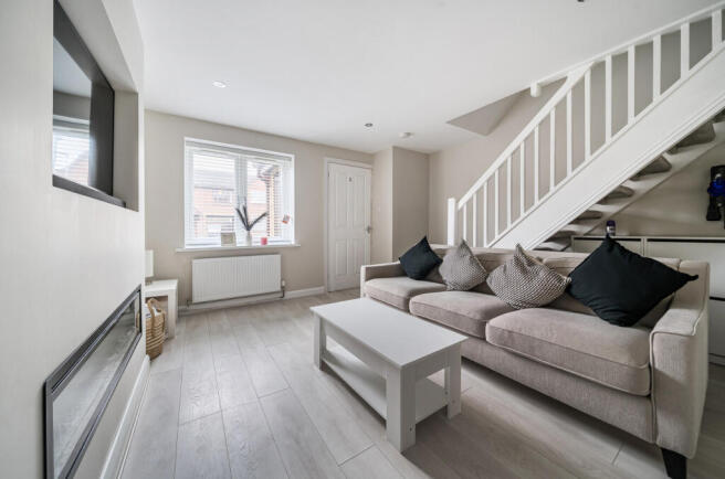 1395993-5-69822b8...