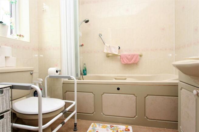 bath 1.jpg