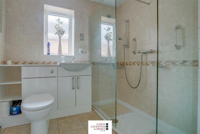Shower Room.jpg