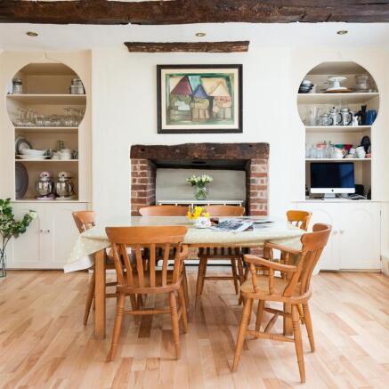 Kitchen/Dining area