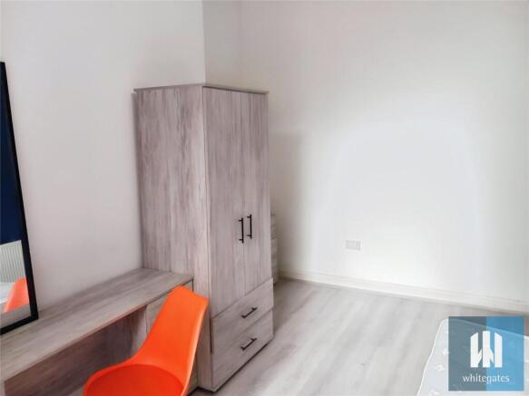 1 bed House Share to rent Image 5