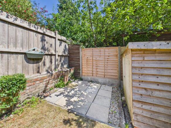3 bed Terraced for sale Image 12