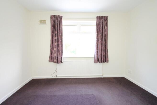 3 bed Semi-Detached for sale Image 8