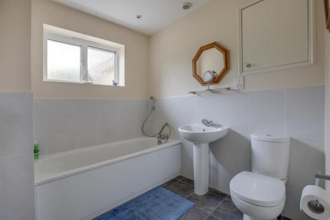 28 Talbot Avenue First Floor Bathroom.jpg