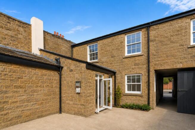 3 bed Terraced for sale Image 5