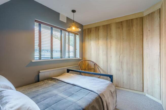 8481423-interior20.jpg