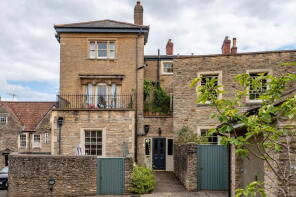 Flat 2, Knoll House, Bath Street, Frome BA11 1DW