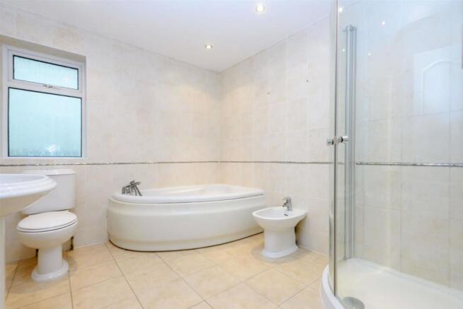 8453442-interior12-800.jpg