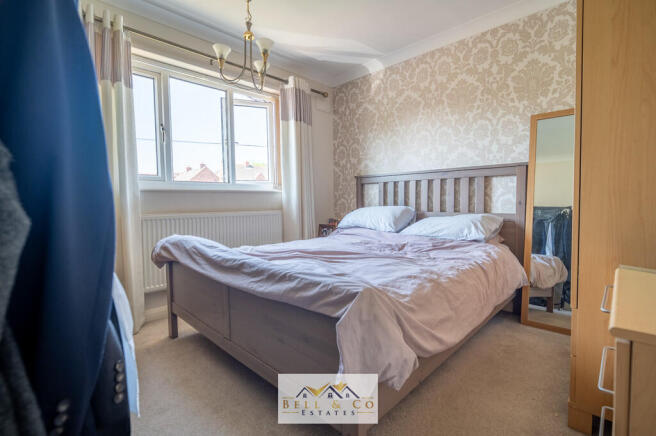 3 bed Semi-Detached for sale Image 12