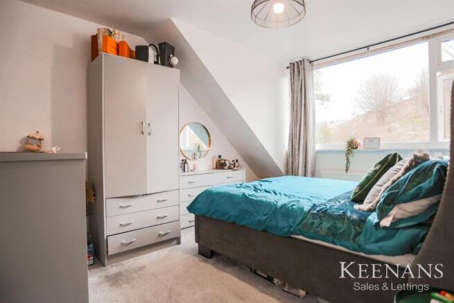 3 bed Semi-Detached for sale Image 7