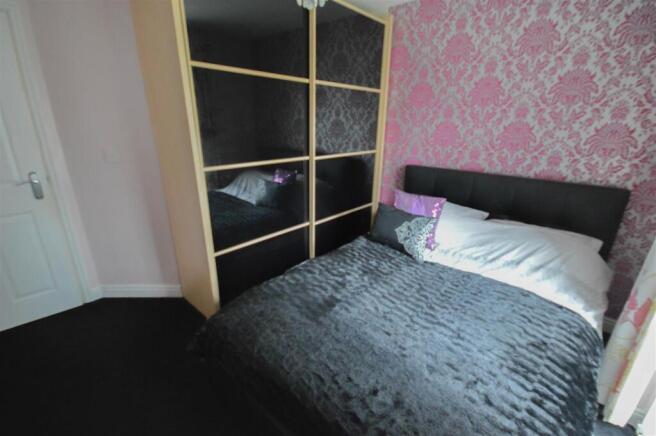 2 bed Apartment to rent Image 6