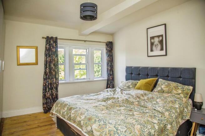 4 bed Character Property for sale Image 11