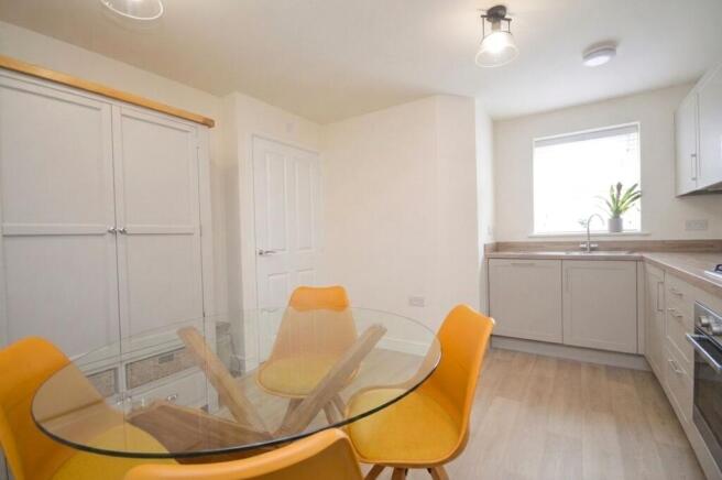 4 bed Terraced for sale Image 6