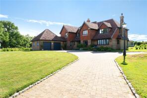 Stoneings Farm, Stoneings Lane, Sevenoaks TN14 7PN