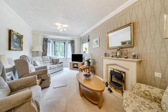 2 bed Retirement Property for sale Image 6