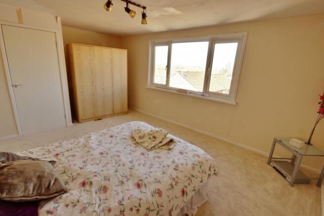 Bedroom 1 (Double)
