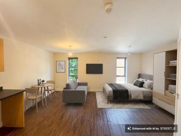 Studio to rent (unfurnished)
