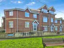 9, Dolphin Court, Silcombe Lane, Freshwater PO40 9BE