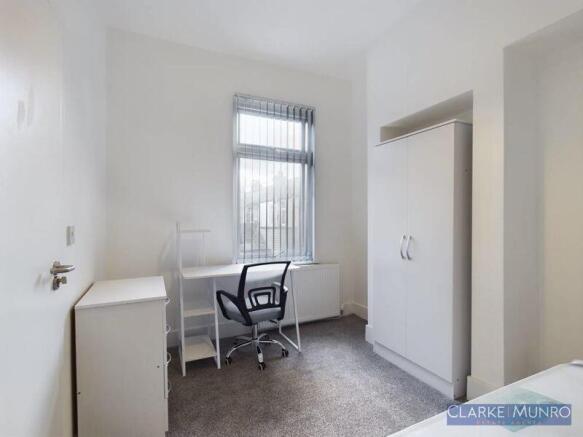 1 bed House Share to rent Image 6
