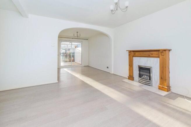 Through Lounge Diner