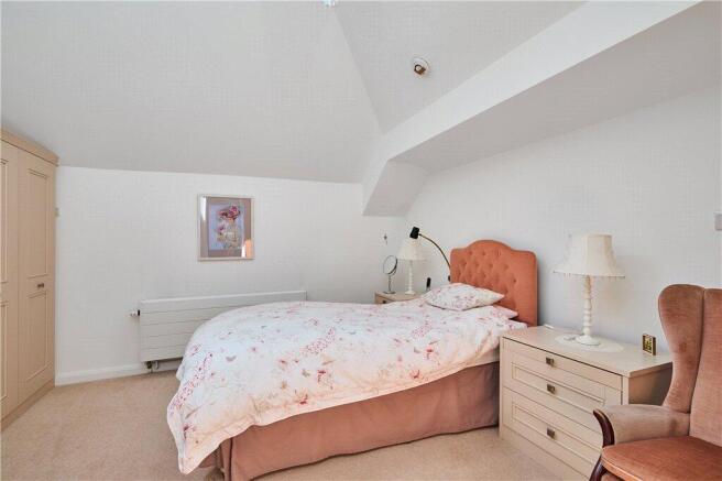 2 bed Apartment for sale Image 6