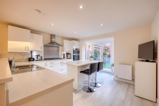 Kitchen / Diner